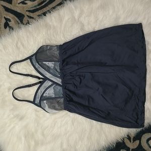 Lululemon gray athletic workout tank top sz 6